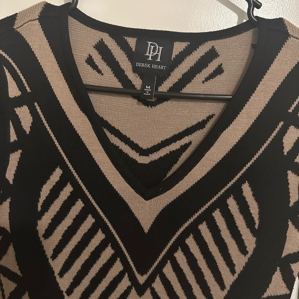 Derek Heart Ribbed Dress - Picture 2 of 2